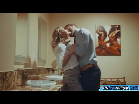 ❤️ Amikor egy bögyös szőke elcsábít egy nyilvános WC-ben ❤❌ Pornó videó at hu.hentai-ita.ru ️❤